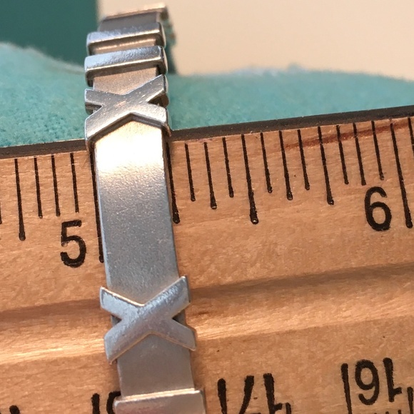 TIFFANY & CO. Vintage Silver (925) Atlas Bangle - Picture 11 of 12